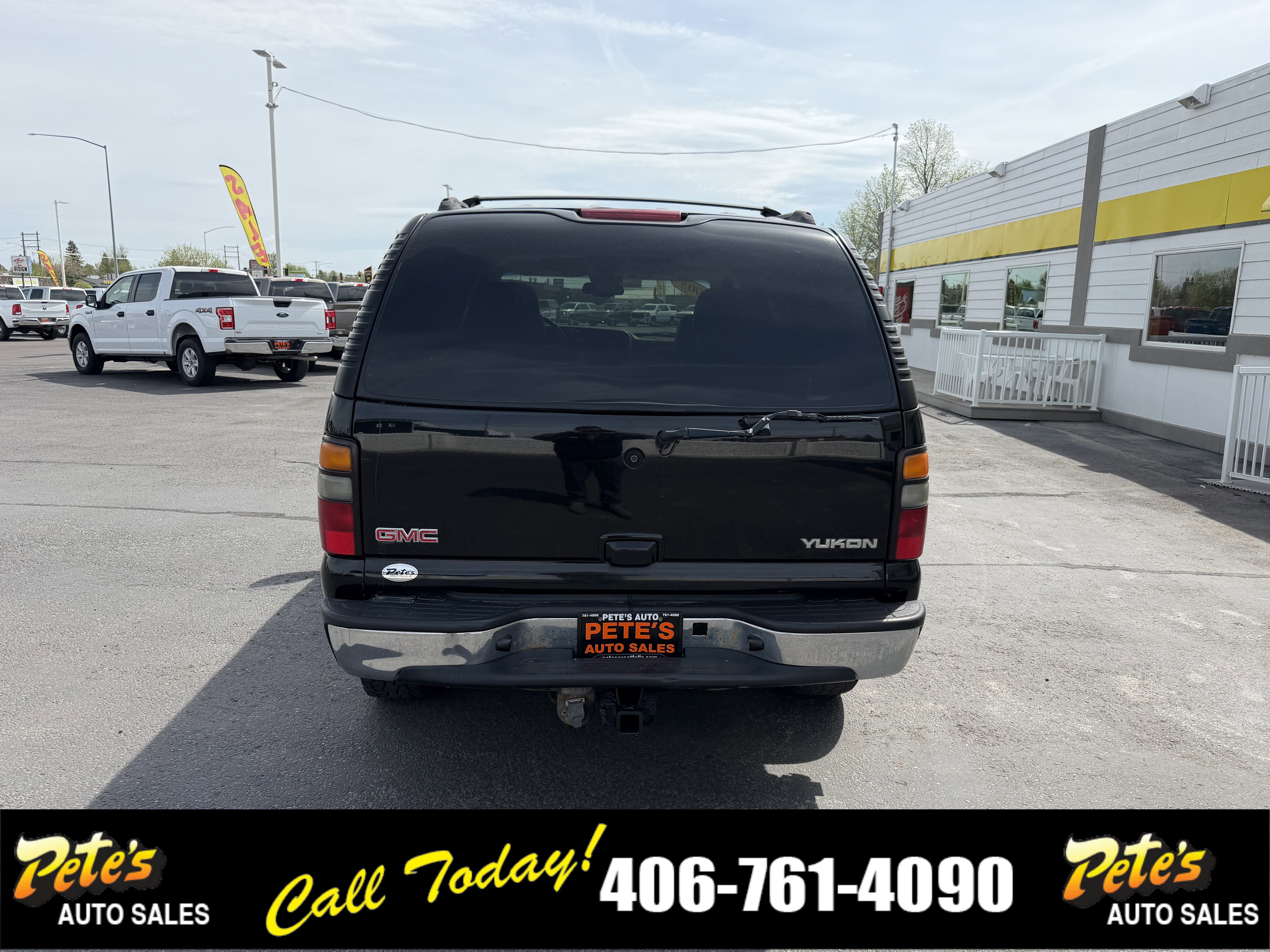 Used 2005 GMC Yukon SLT w/ SLT Preferred Equipment Group AWD/4WD image 3