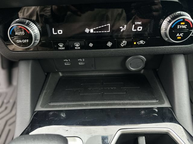 Used 2025 Mitsubishi Outlander ES FWD image 20