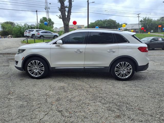 Used 2016 Lincoln MKX Reserve w/ Climate Package FWD image 4