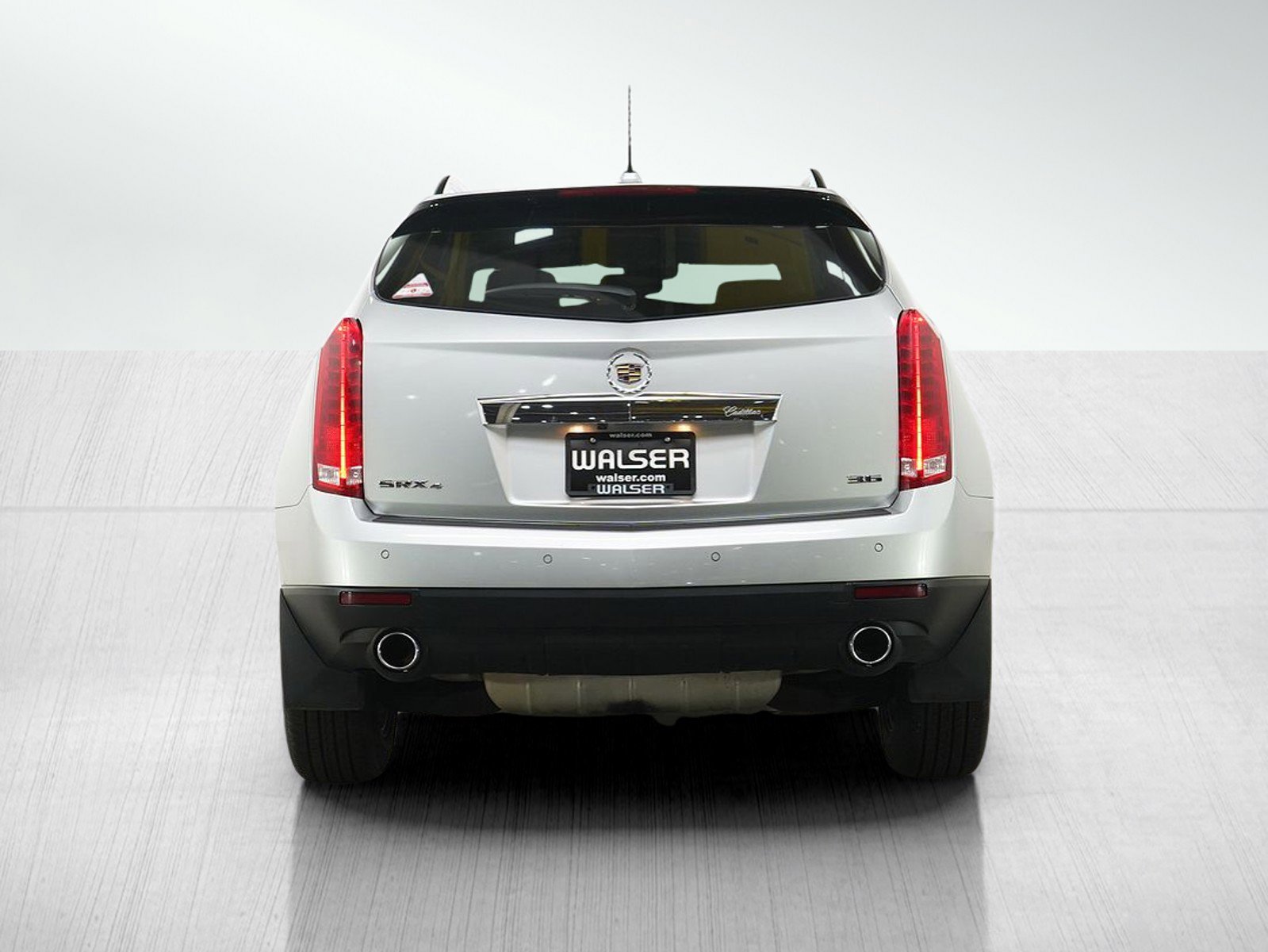 Used 2016 Cadillac SRX Luxury w/ Driver Awareness Package AWD/4WD image 4