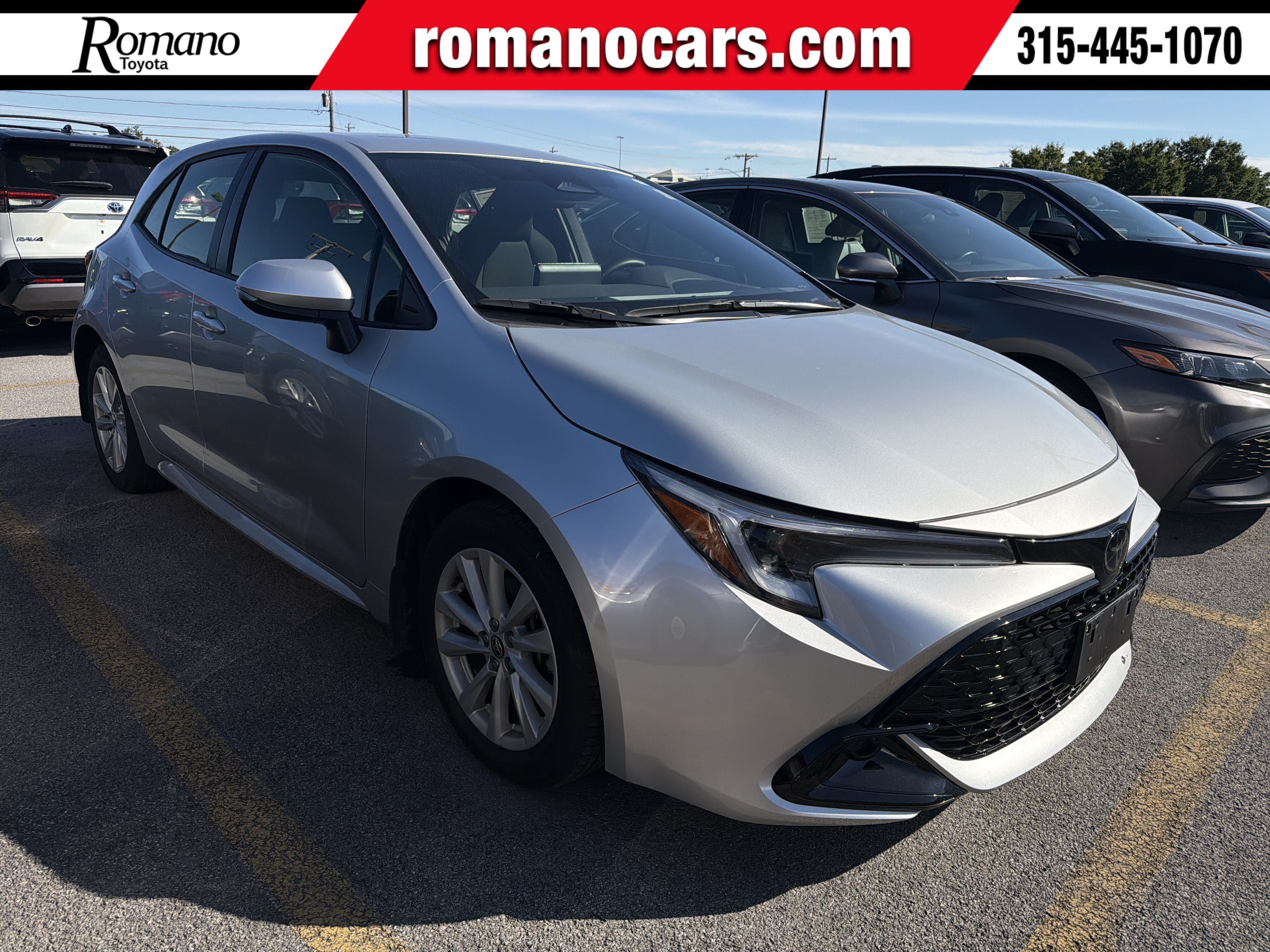 Used 2023 Toyota Corolla SE FWD image 1