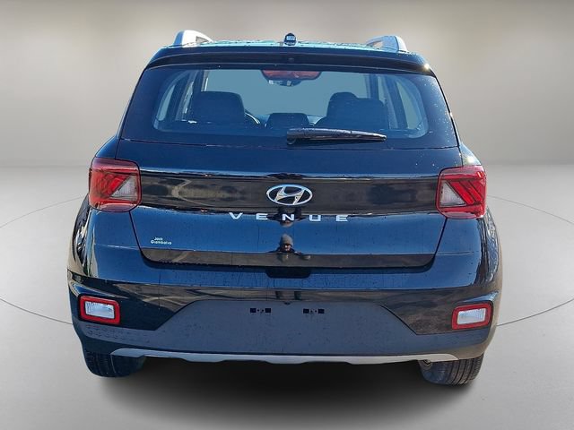 New 2026 Hyundai Venue SEL FWD image 6
