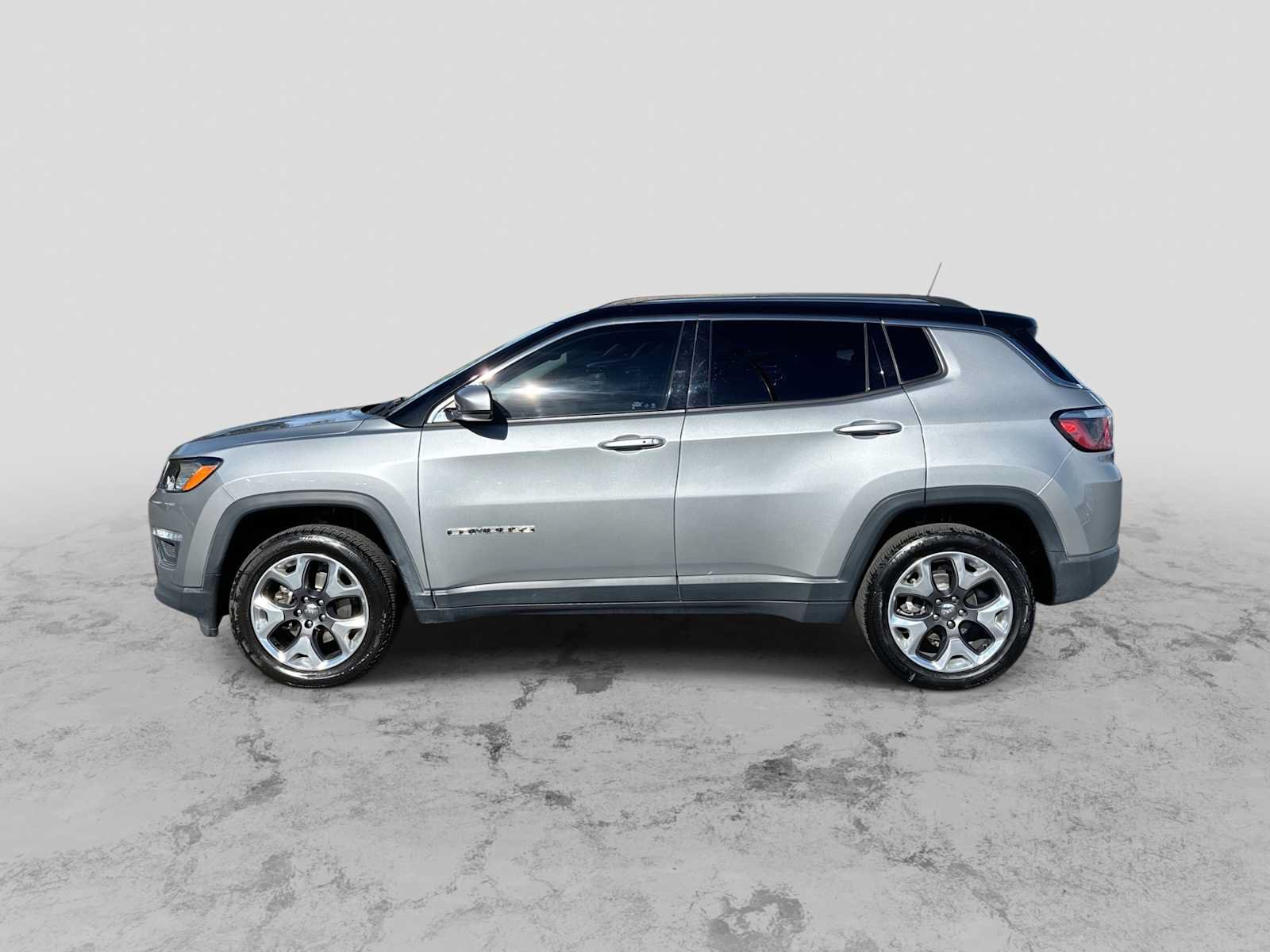 Used 2018 Jeep Compass Limited w/ Navigation Group AWD/4WD image 5
