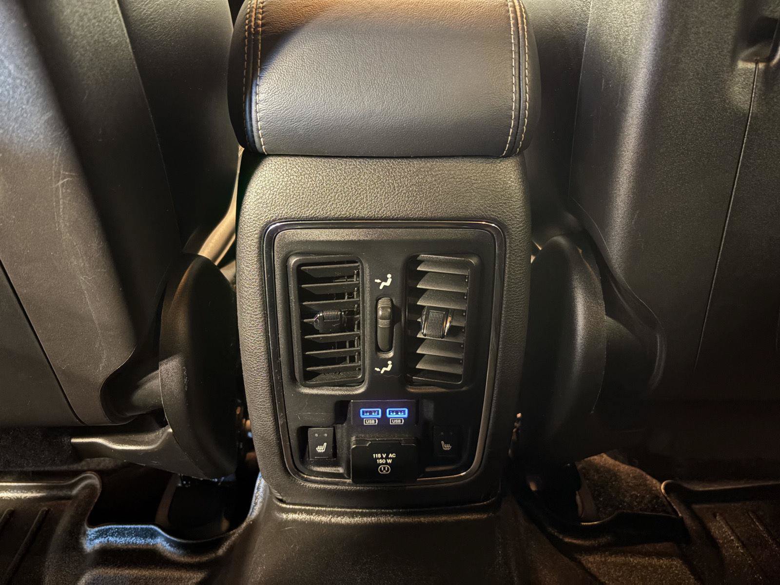 Used 2015 Jeep Grand Cherokee Overland AWD/4WD image 42