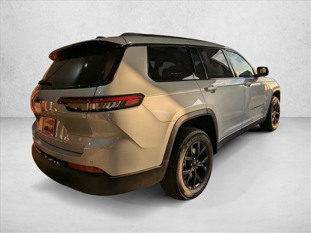 New 2025 Jeep Grand Cherokee L Altitude image 2