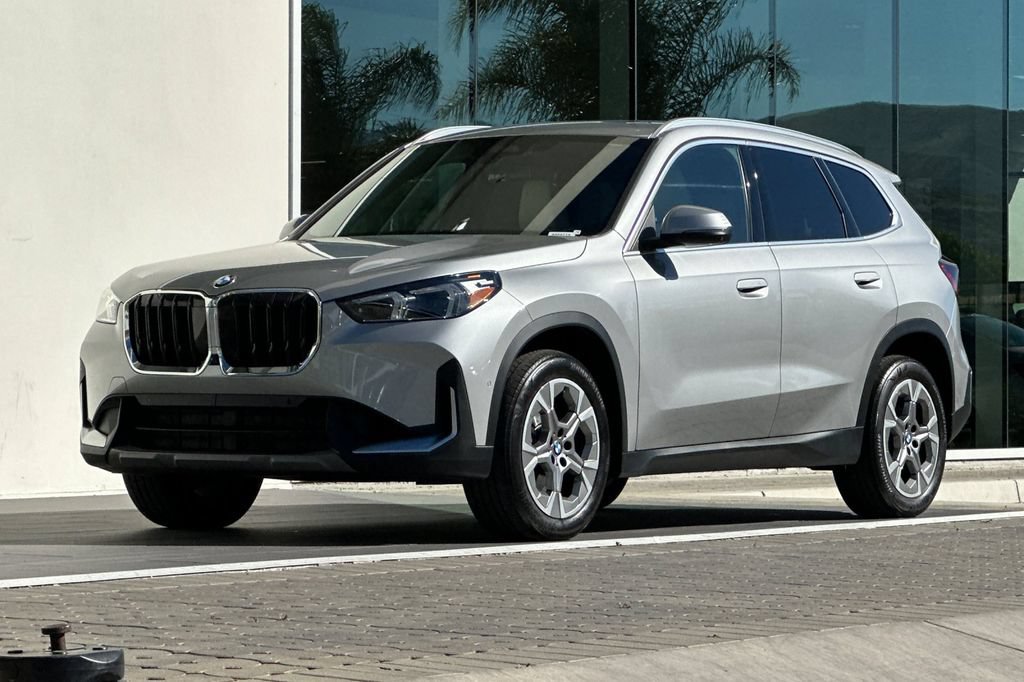 Used 2023 BMW X1 xDrive28i w/ Premium Package AWD/4WD image 7