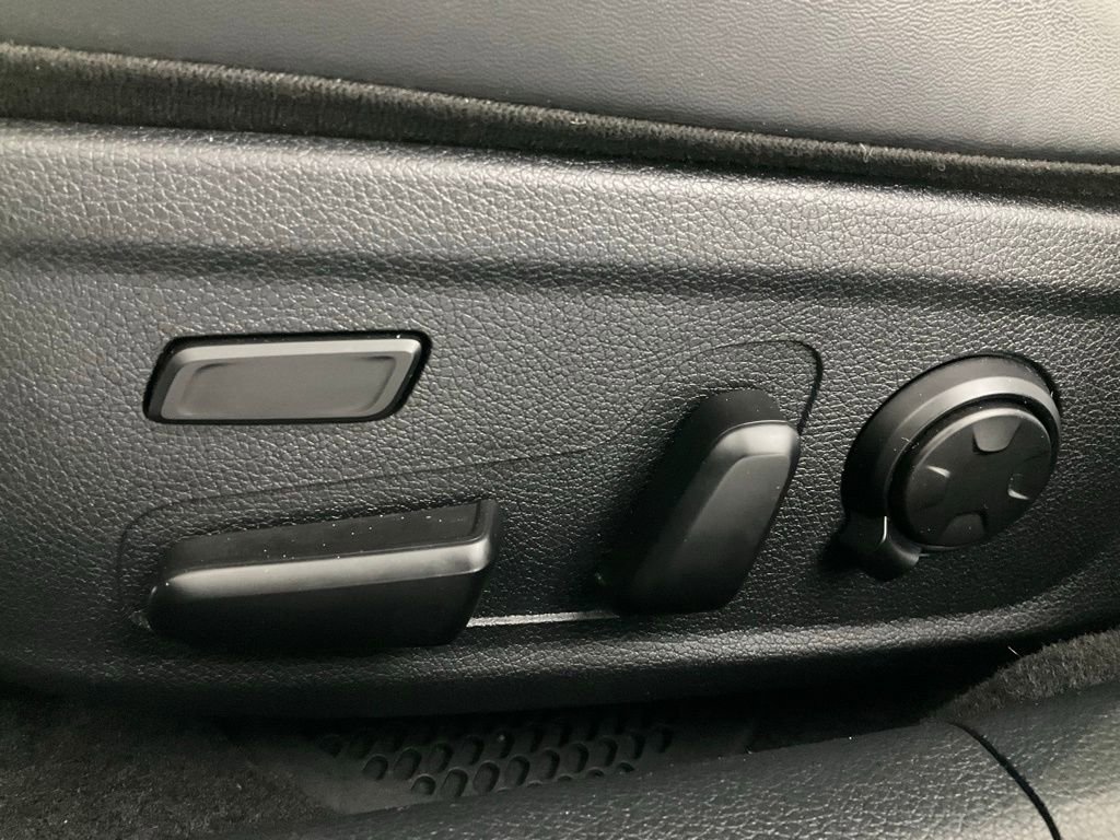 Used 2022 Kia Stinger GT2 image 23