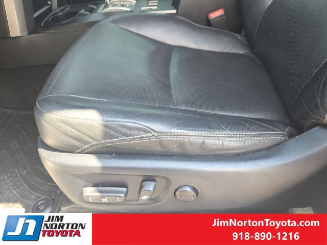 Used 2015 Toyota 4Runner Limited RWD image 26