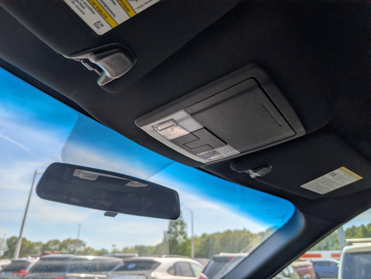Used 2018 Ford Explorer XLT FWD image 30