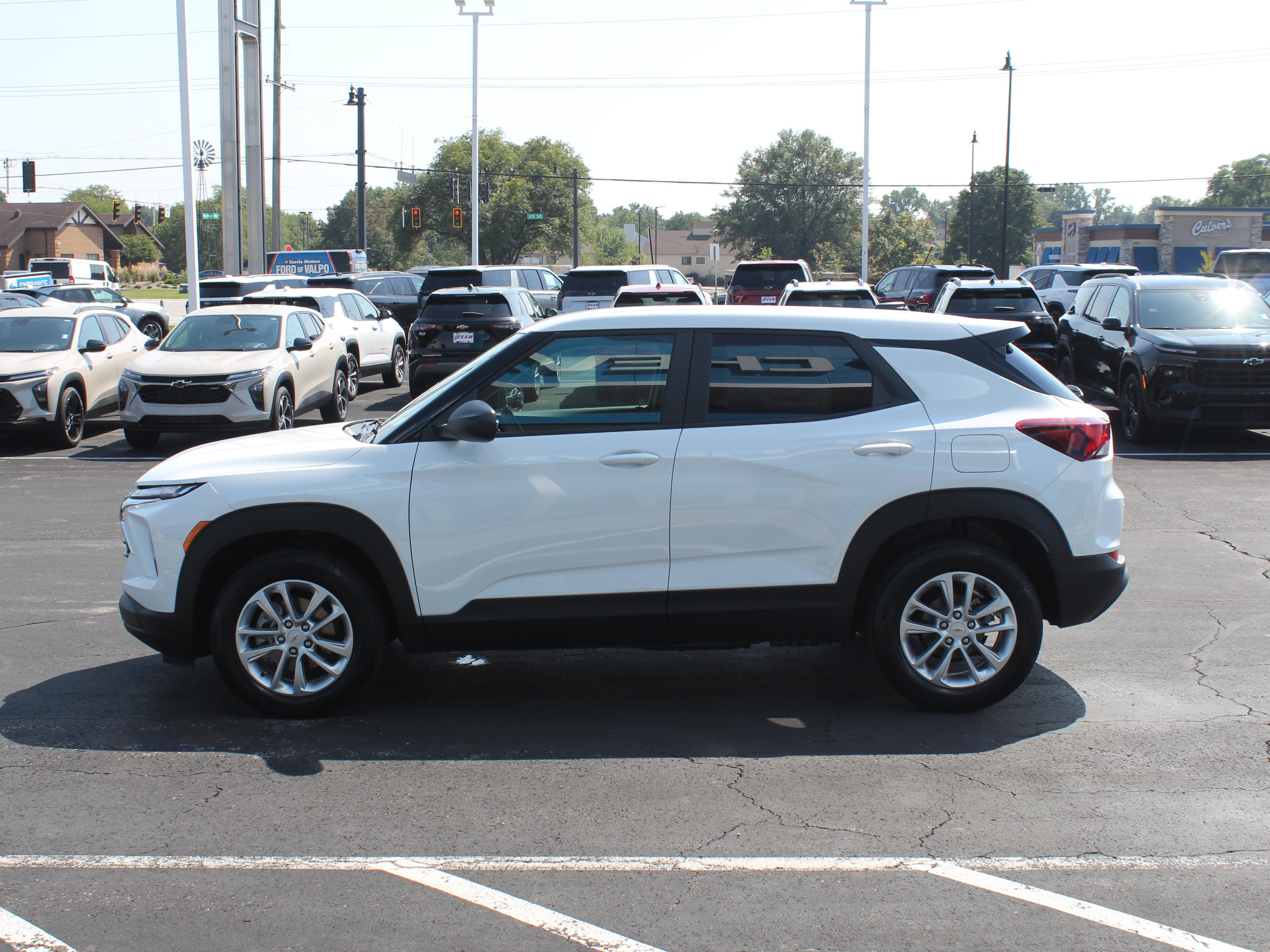 New 2026 Chevrolet TrailBlazer LS w/ LS Convenience Package AWD/4WD image 8