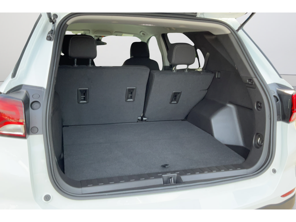Certified 2024 Chevrolet Equinox LS w/ LS Convenience Package FWD image 19