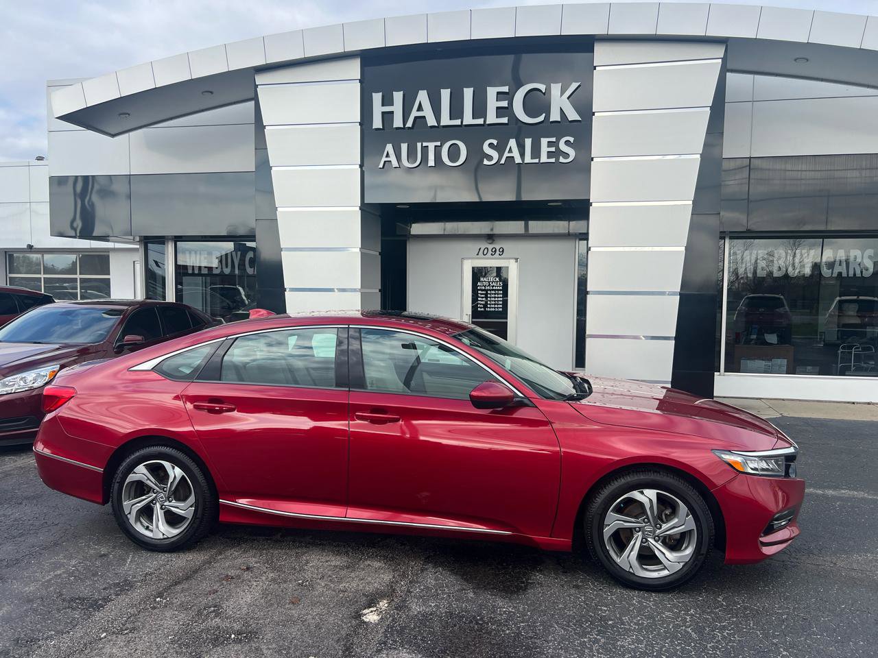 Used 2018 Honda Accord EX image 1