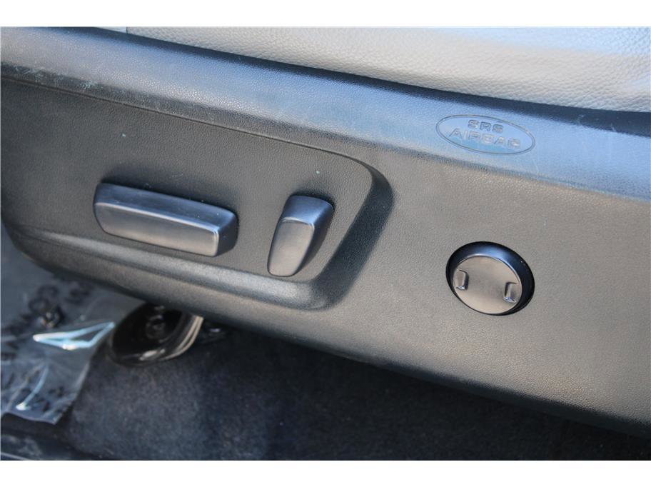 Used 2017 Toyota Tundra Limited w/ Limited Premium Package image 11