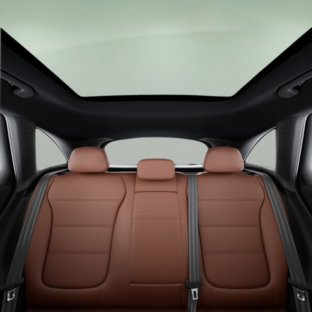 Used 2026 Mercedes-Benz GLC 300 image 44
