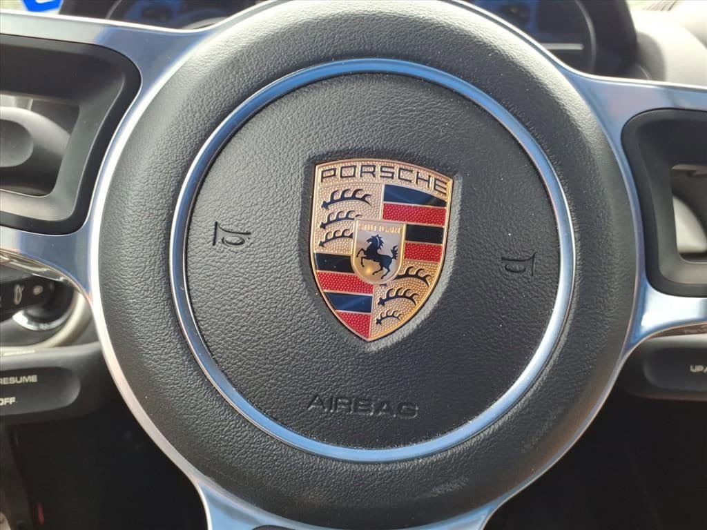 Used 2018 Porsche 718 Cayman RWD image 26