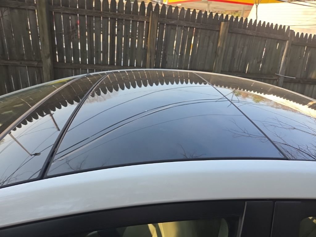 Used 2013 Toyota Prius Four w/ Deluxe Solar Roof Pkg image 5