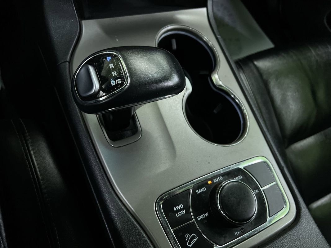 Used 2014 Jeep Grand Cherokee Limited AWD/4WD image 25