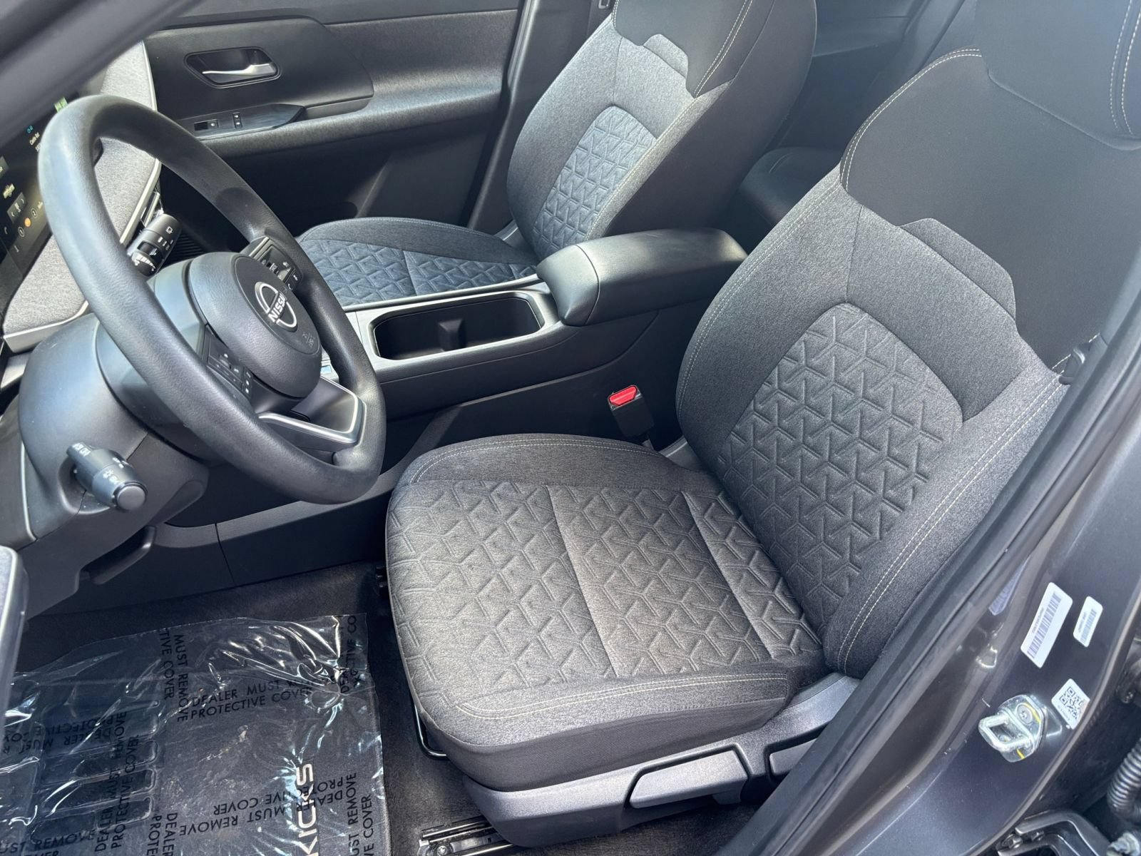 Used 2025 Nissan Kicks SV FWD image 34