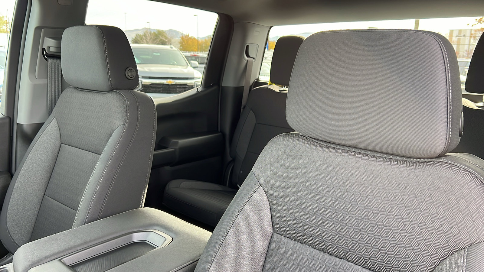 New 2025 Chevrolet Silverado 1500 Custom image 19