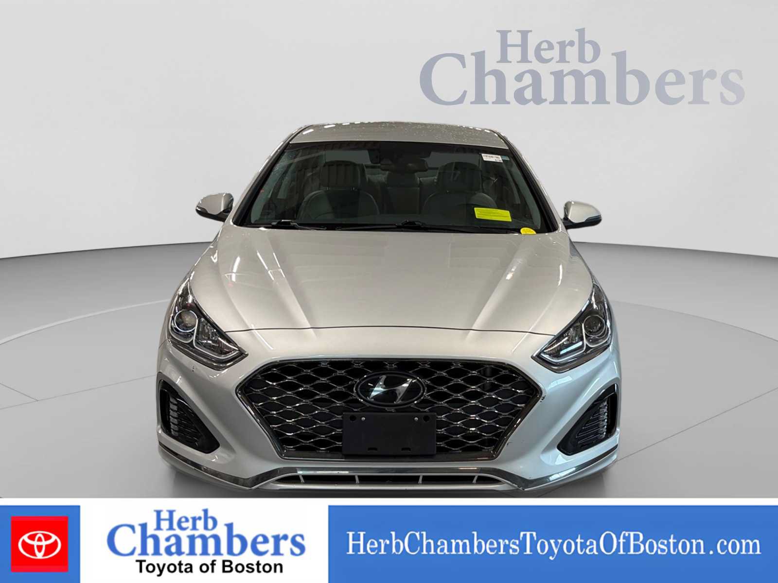 Used 2019 Hyundai Sonata SEL w/ Tech Package 02 FWD image 2