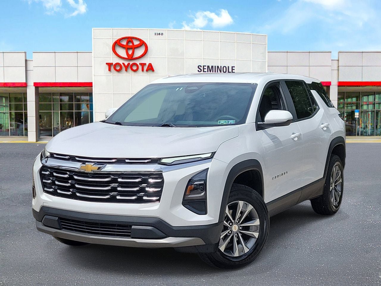 Used 2025 Chevrolet Equinox LT FWD image 1