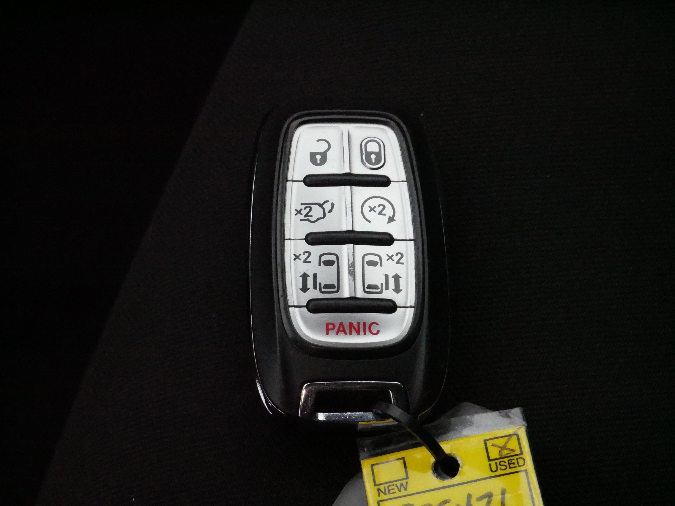 Used 2023 Chrysler Voyager LX image 30