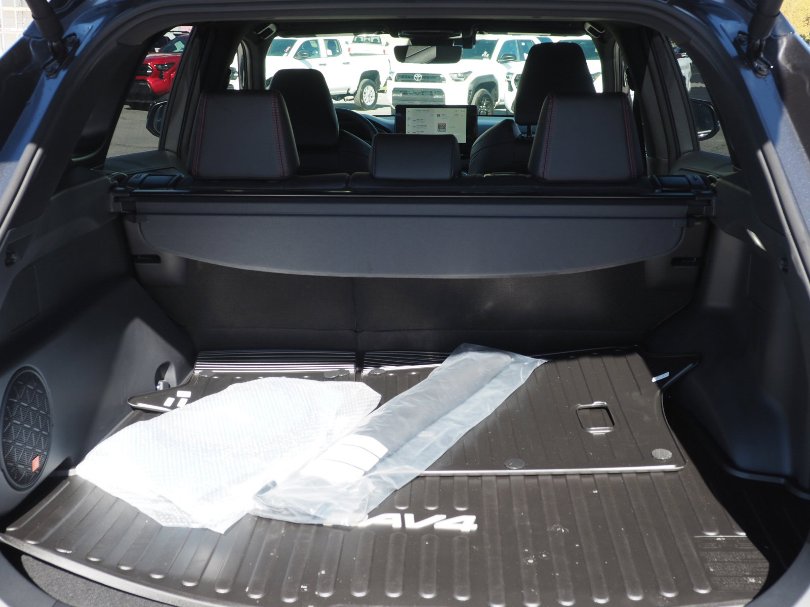 Used 2025 Toyota RAV4 XSE image 17