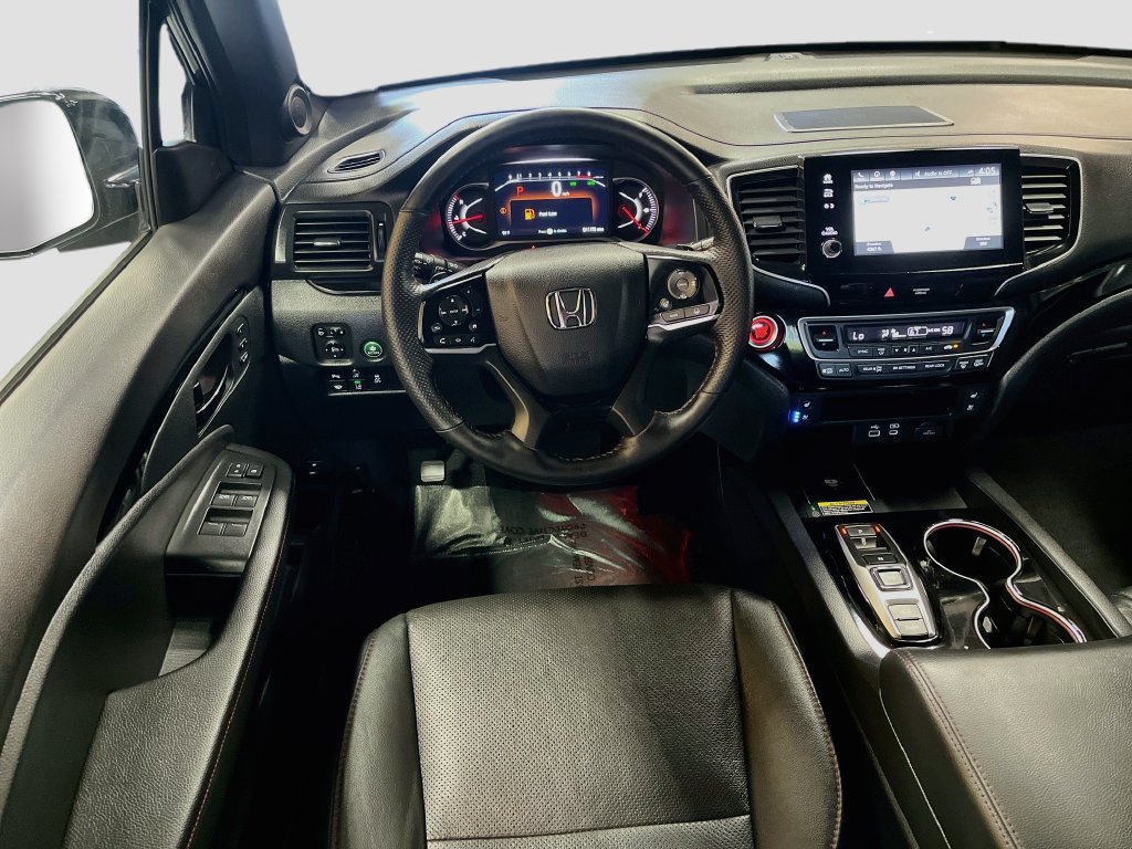 Used 2025 Honda Passport Black Edition image 24