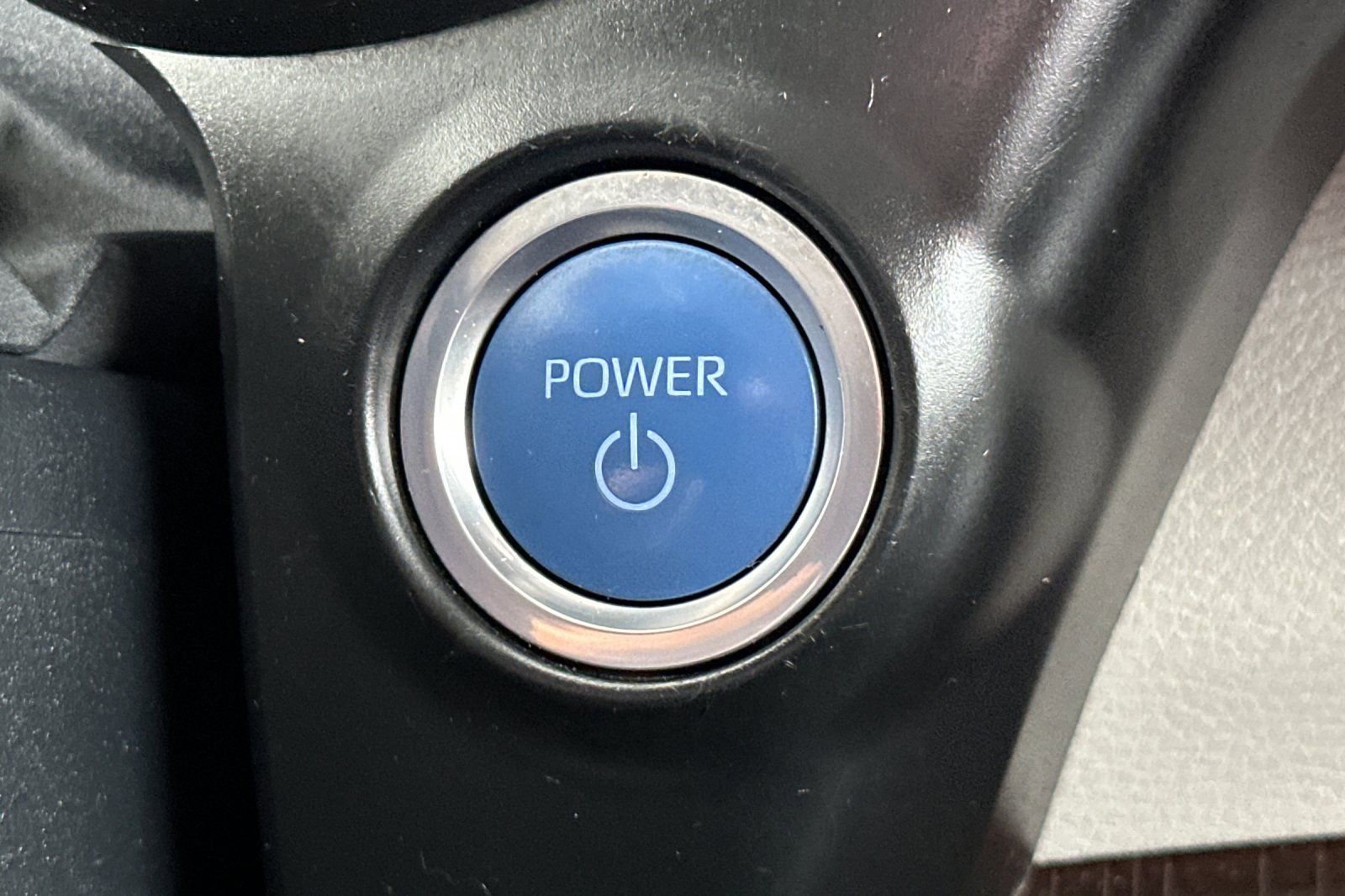 Certified 2023 Toyota Sienna LE FWD image 24