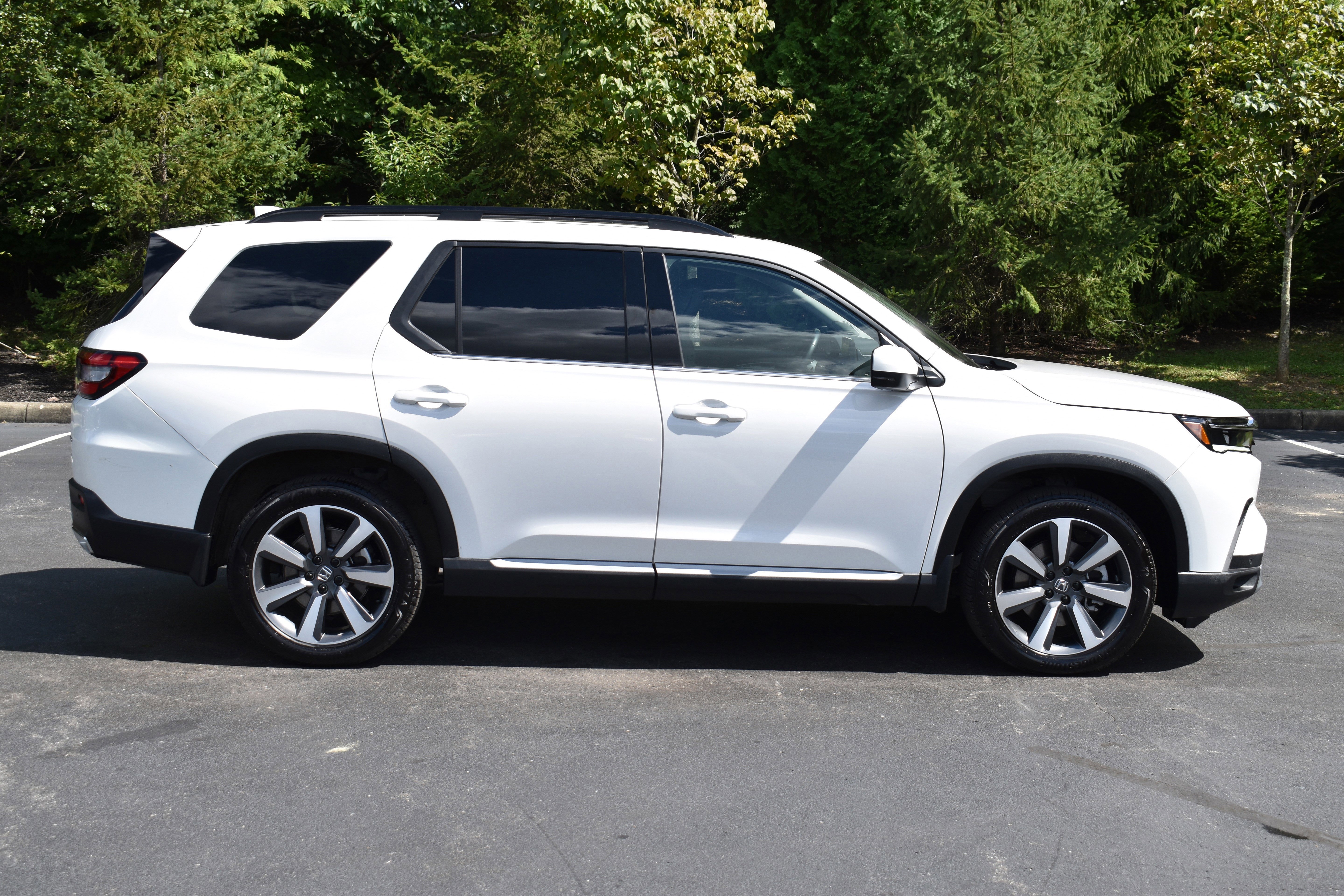 Certified 2024 Honda Pilot Touring image 37