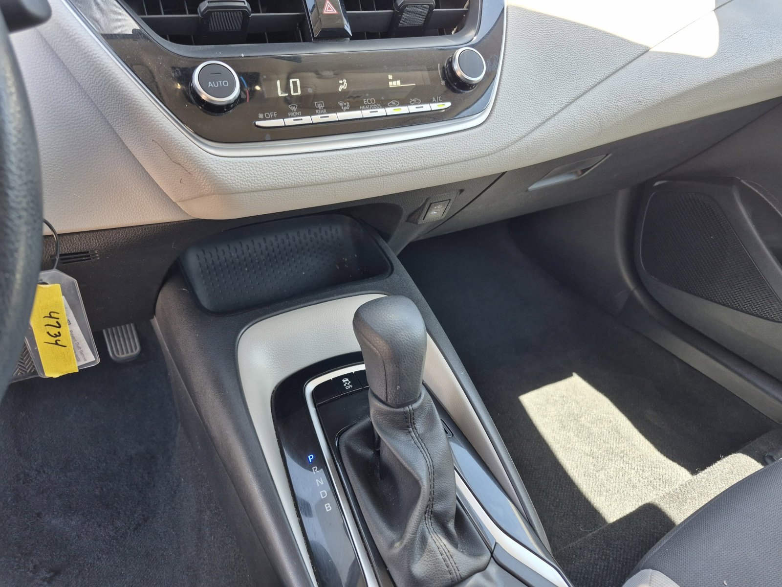 Used 2024 Toyota Corolla LE FWD image 12