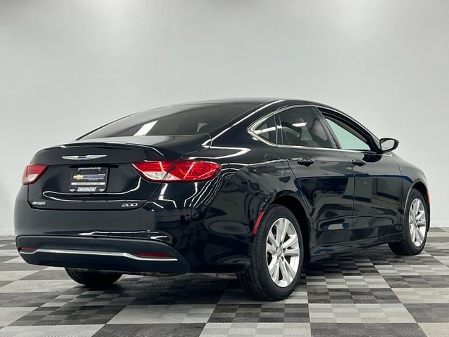 Used 2015 Chrysler 200 Limited FWD image 7
