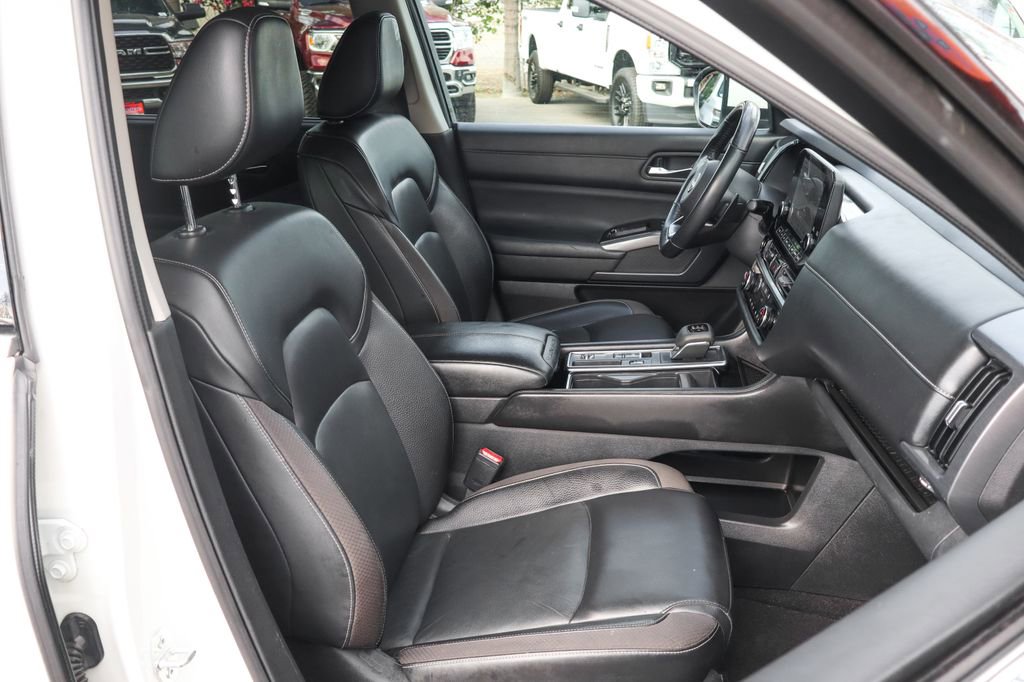 Used 2022 Nissan Pathfinder SL w/ SL Premium Package image 45