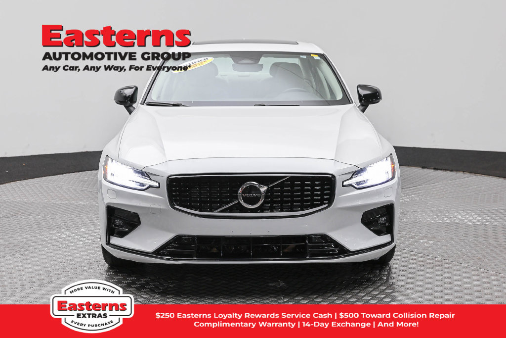 Used 2024 Volvo S60 B5 Core w/ Climate Package FWD image 3