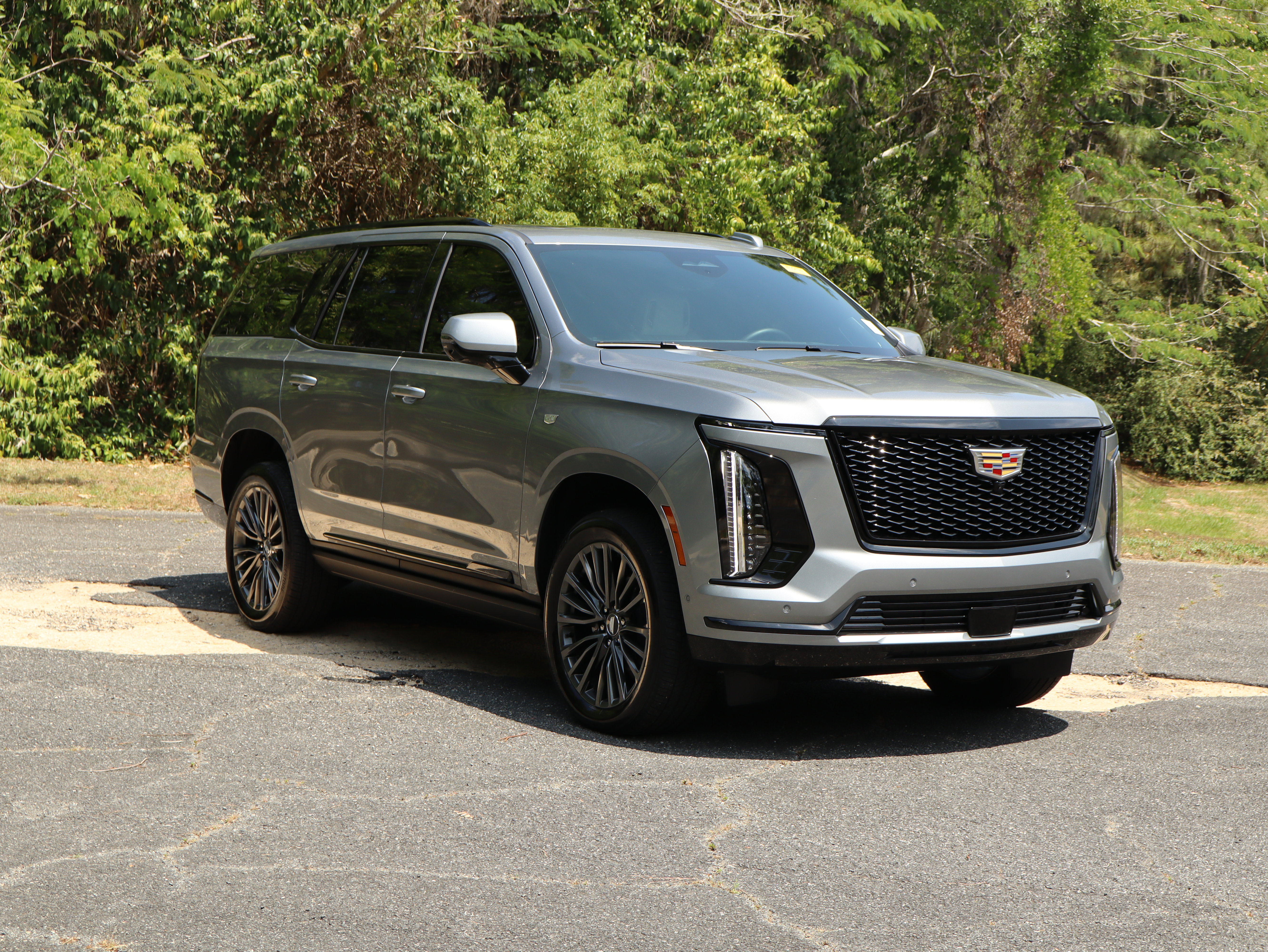 Certified 2026 Cadillac Escalade Platinum Sport w/ LPO, Floor Liner Package AWD/4WD image 9