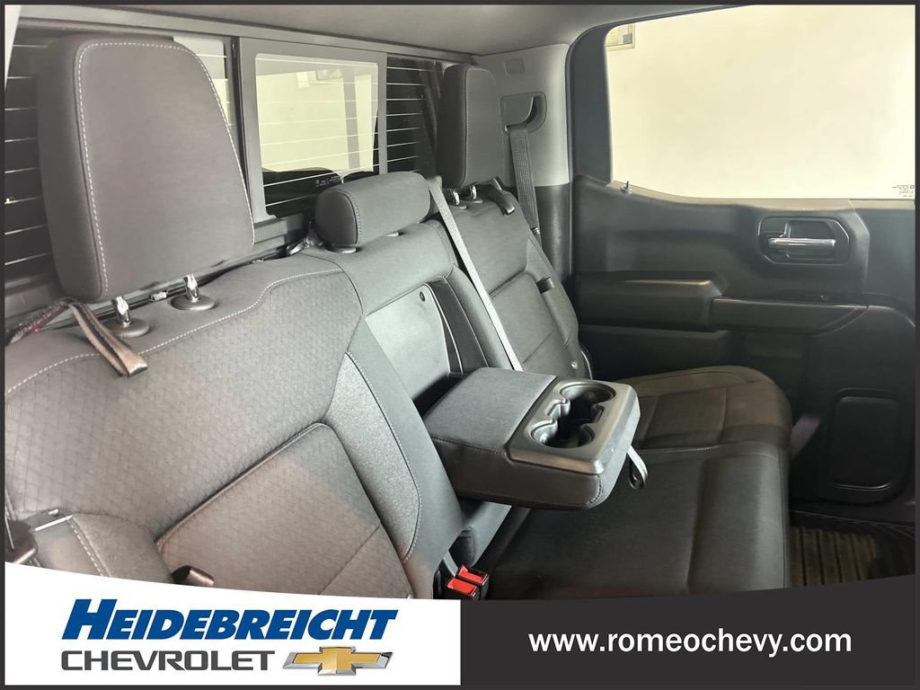 Certified 2022 Chevrolet Silverado 1500 LT w/ Convenience Package II AWD/4WD image 33