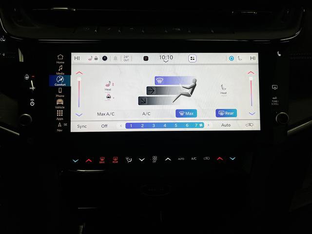 New 2026 Jeep Grand Cherokee Altitude image 20