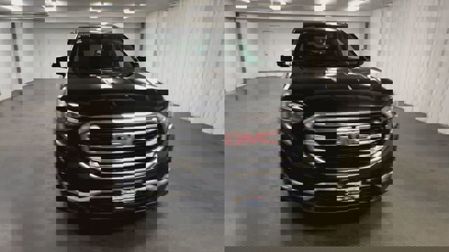 Certified 2018 GMC Terrain SLT w/ Preferred Package image 3