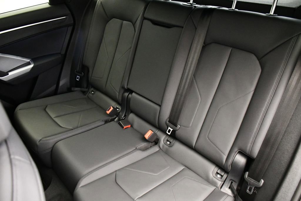 Used 2025 Audi Q3 2.0T Premium w/ Convenience Package image 42