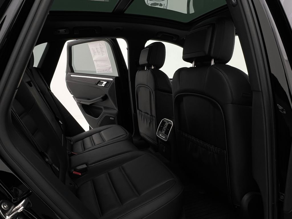 Used 2024 Porsche Macan GTS image 14