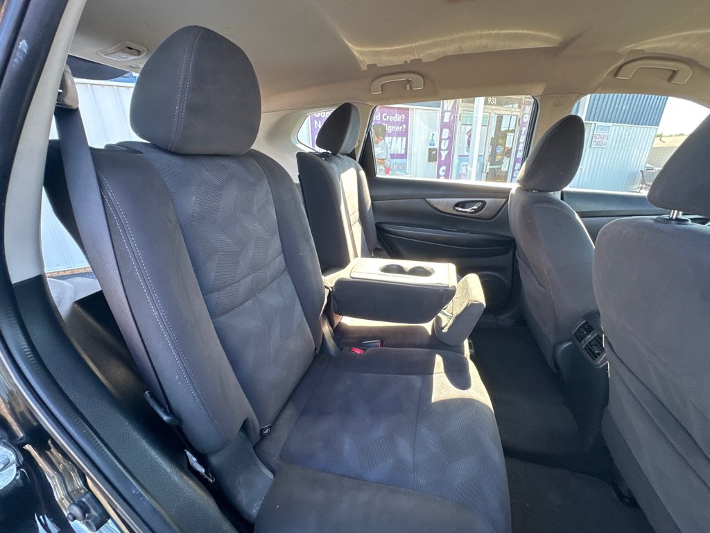 Used 2015 Nissan Rogue S AWD/4WD image 20