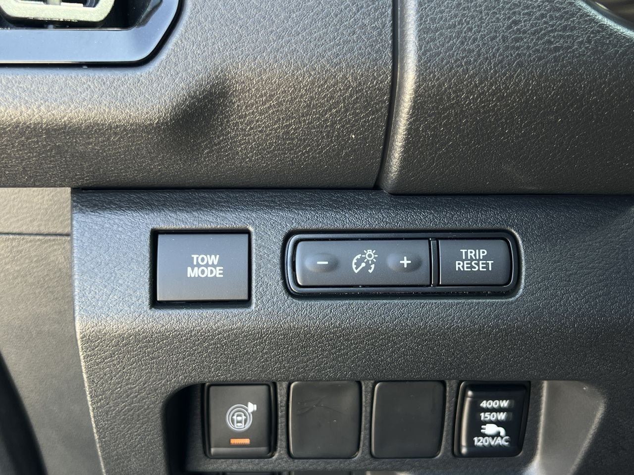 New 2026 Nissan Frontier PRO-4X w/ Pro-4x Convenience Package AWD/4WD image 15
