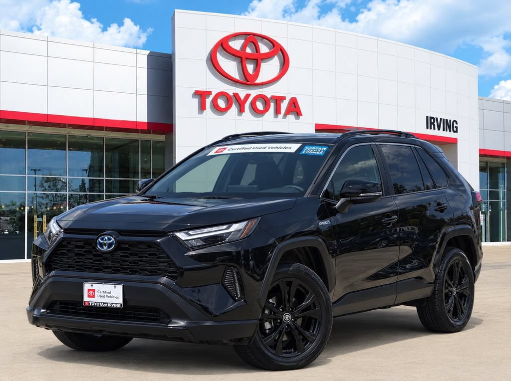 Used 2024 Toyota RAV4 XSE AWD/4WD image 1