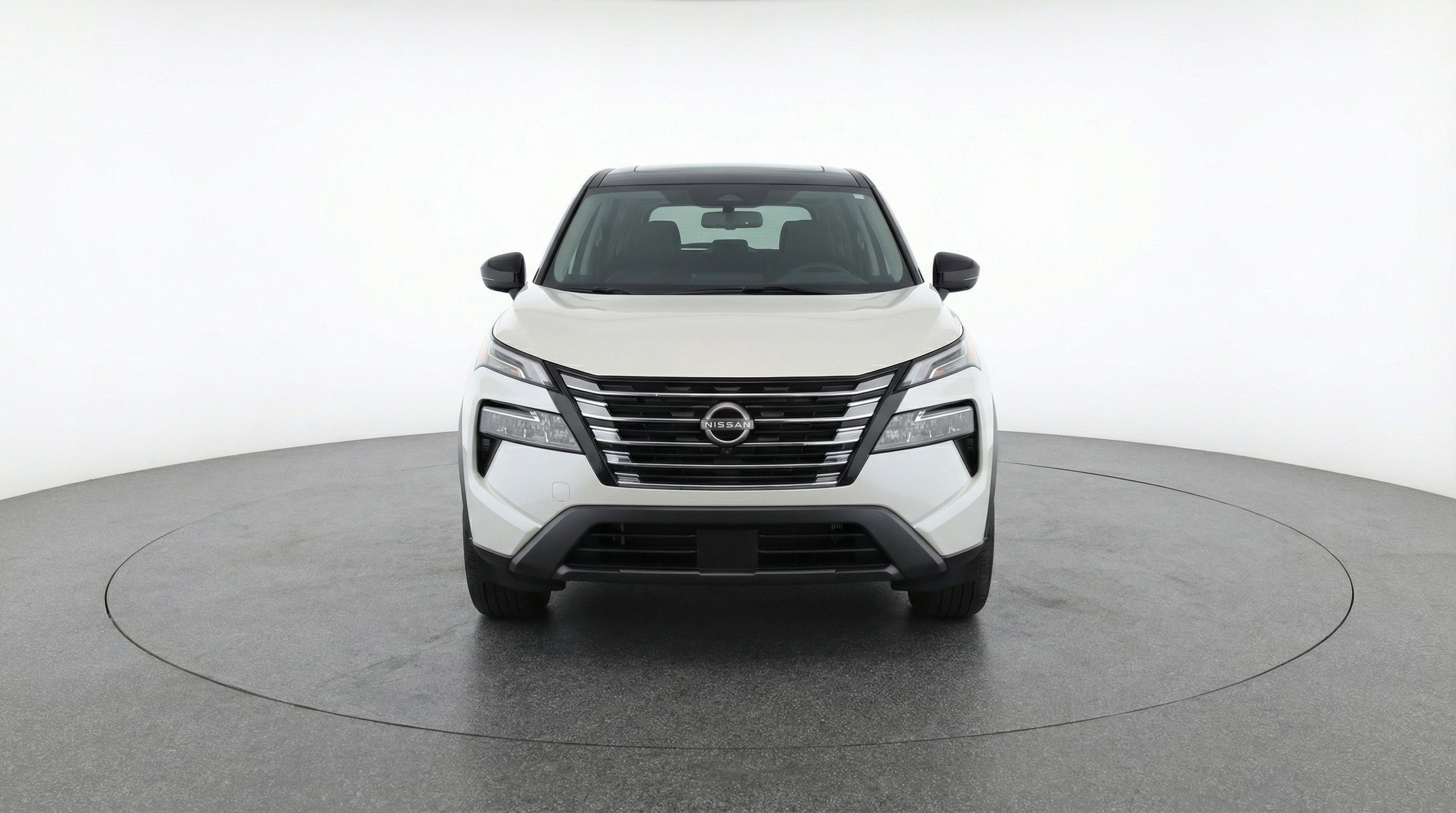 Used 2025 Nissan Rogue SV AWD/4WD image 2
