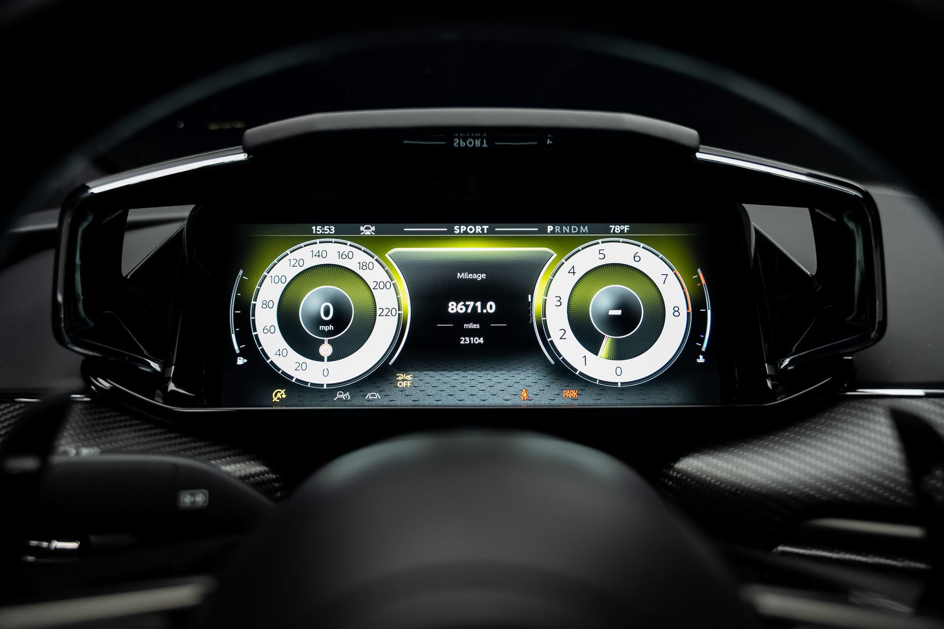 Used 2025 Aston Martin V8 Vantage Coupe RWD image 45