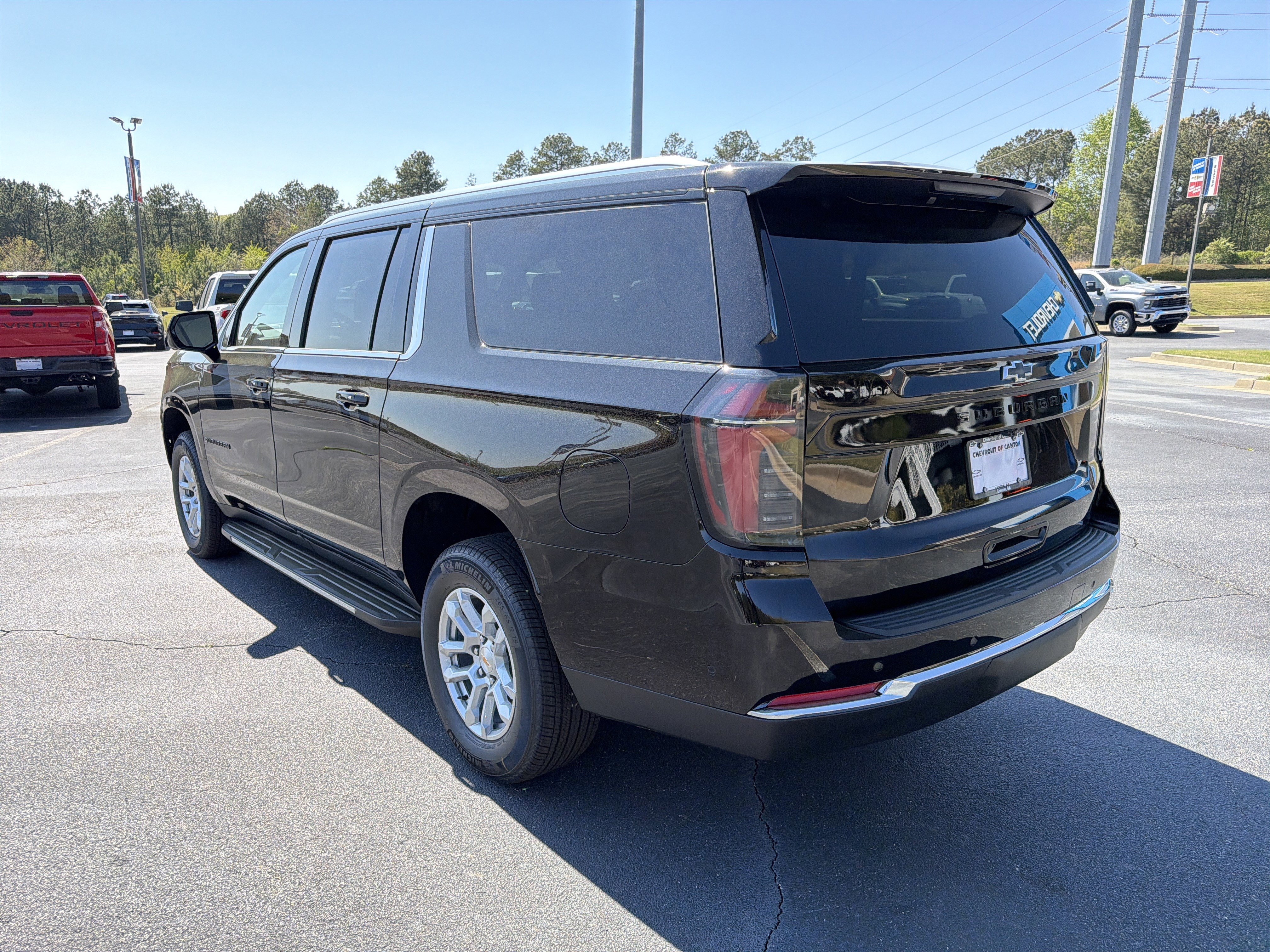 New 2026 Chevrolet Suburban LS w/ LPO, Dark Essentials Package RWD image 7