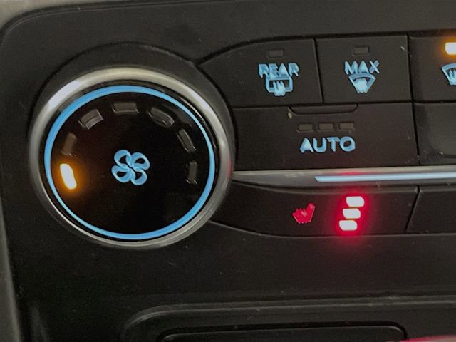 Used 2018 Ford EcoSport SE w/ SE Convenience Package image 20