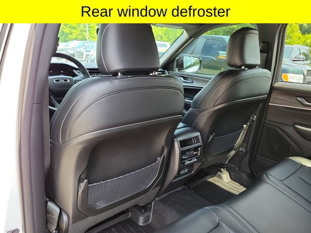 Certified 2024 Jeep Grand Cherokee Limited w/ Black Appearance Package AWD/4WD image 16