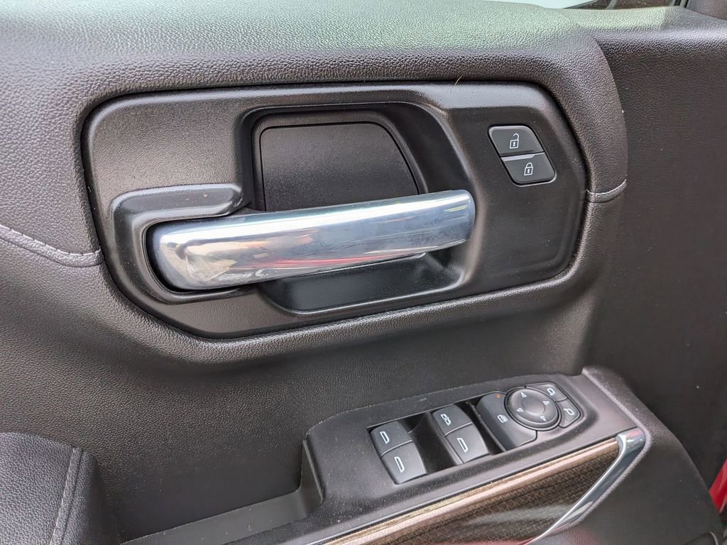 Used 2021 Chevrolet Silverado 1500 RST w/ Z71 Off-Road Package image 11