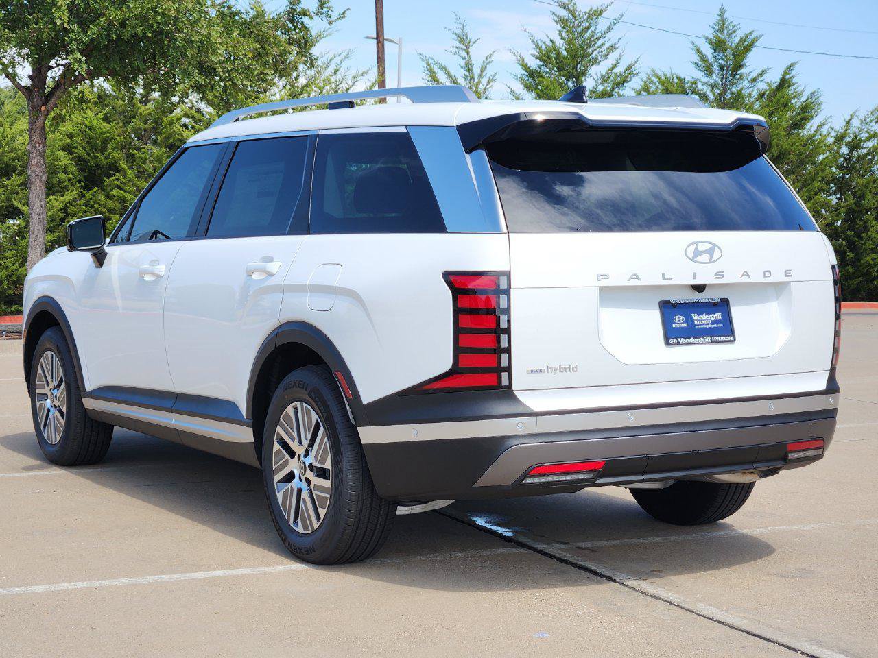 New 2027 Hyundai Palisade SEL Premium FWD image 3